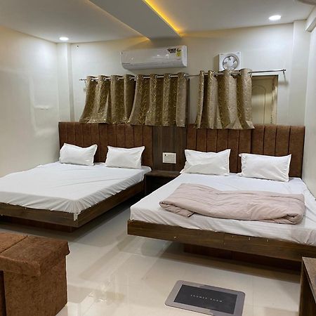 Hotel Super Palace Ujjain Zewnętrze zdjęcie