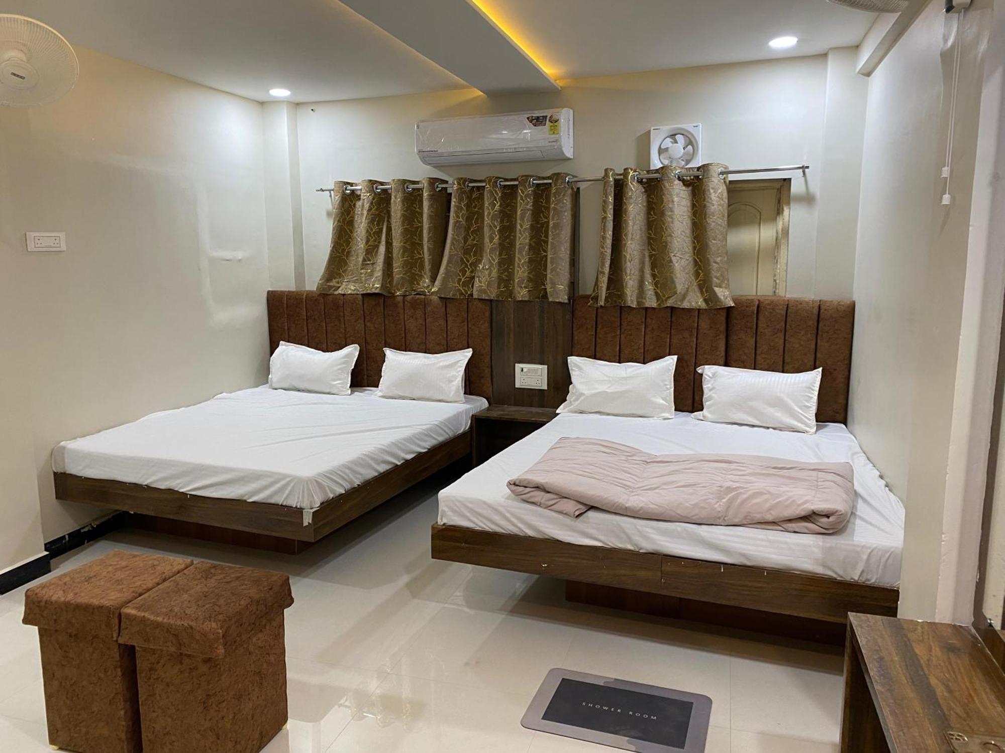 Hotel Super Palace Ujjain Zewnętrze zdjęcie
