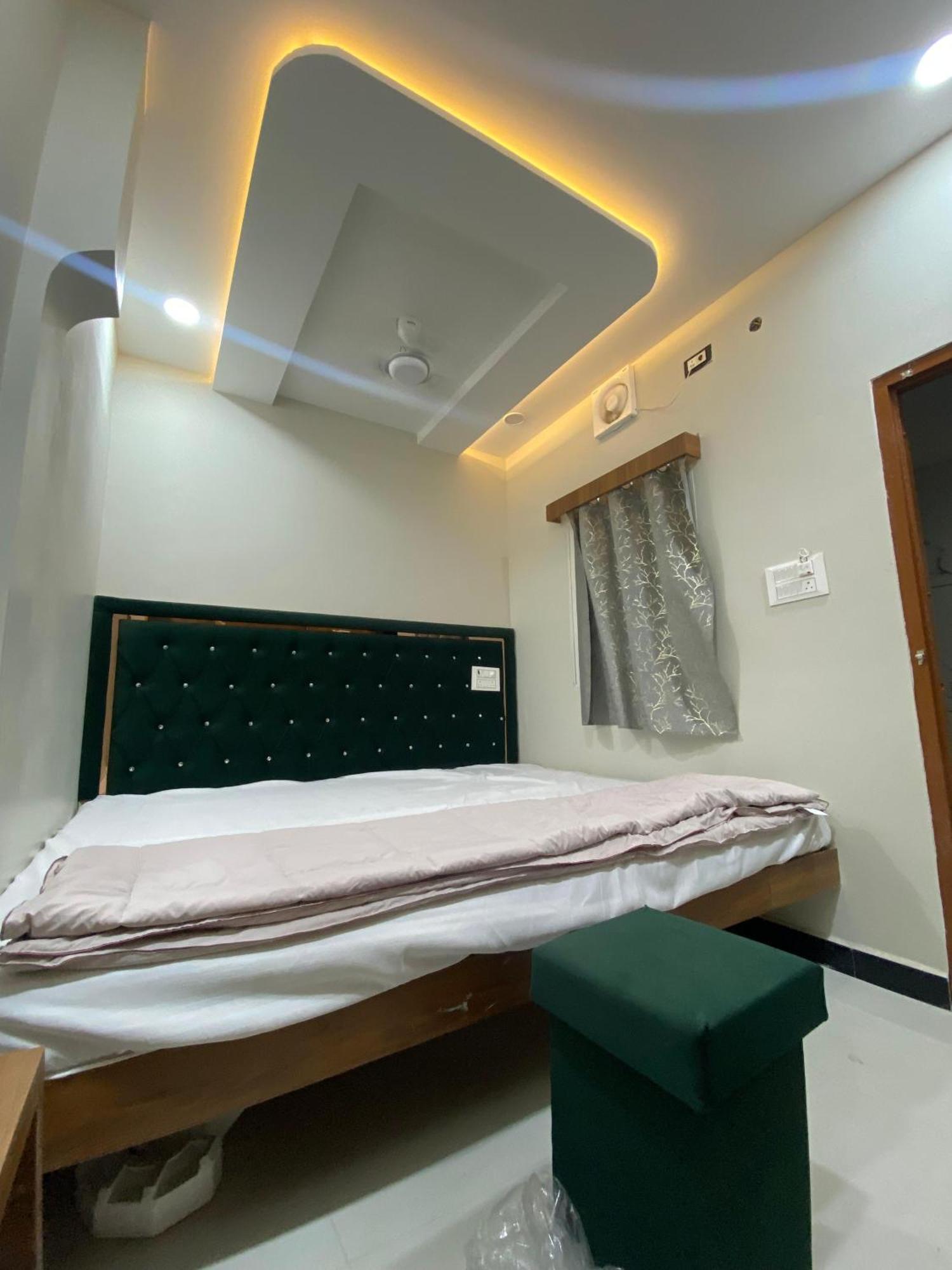Hotel Super Palace Ujjain Zewnętrze zdjęcie