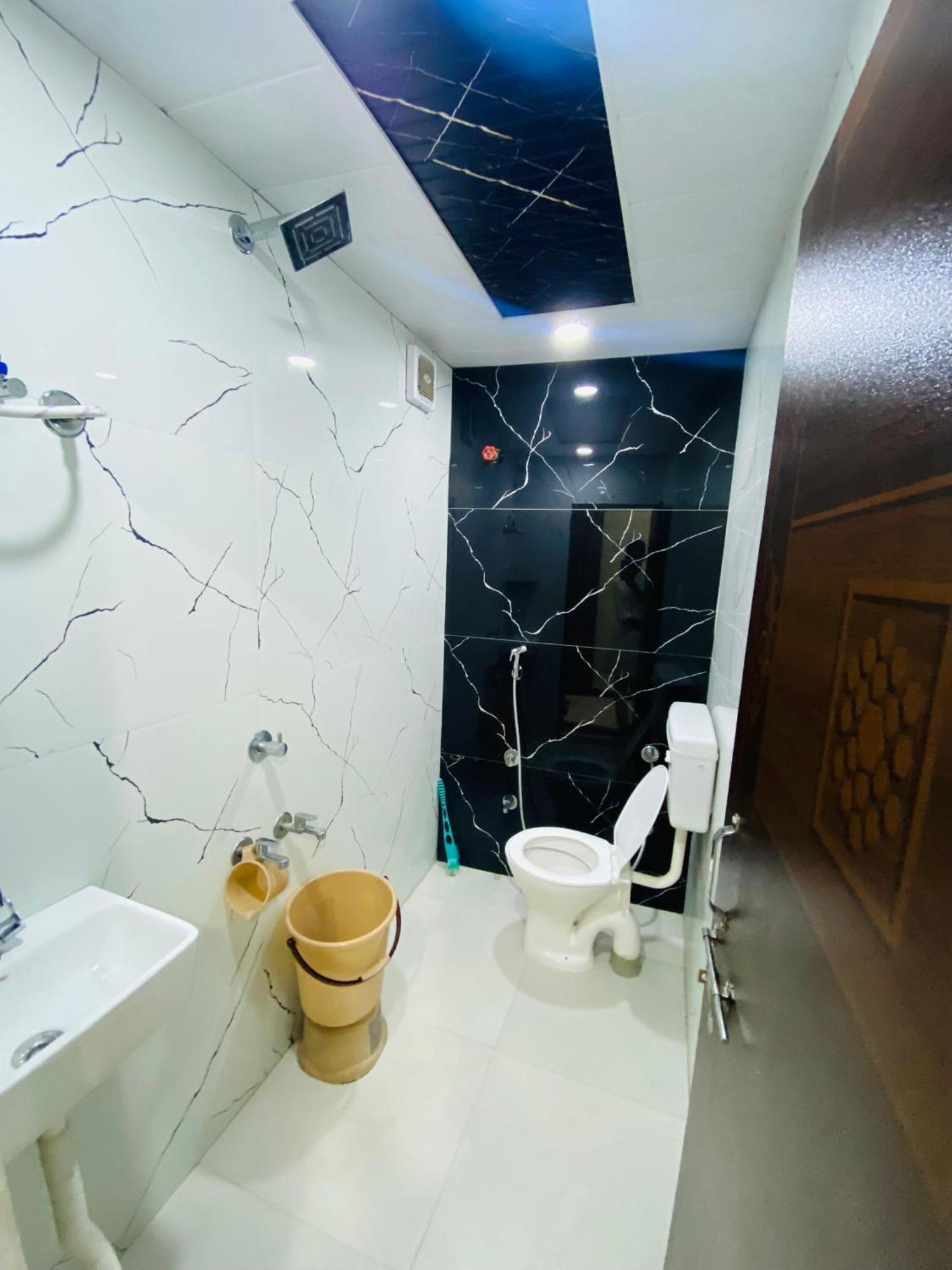 Hotel Super Palace Ujjain Zewnętrze zdjęcie